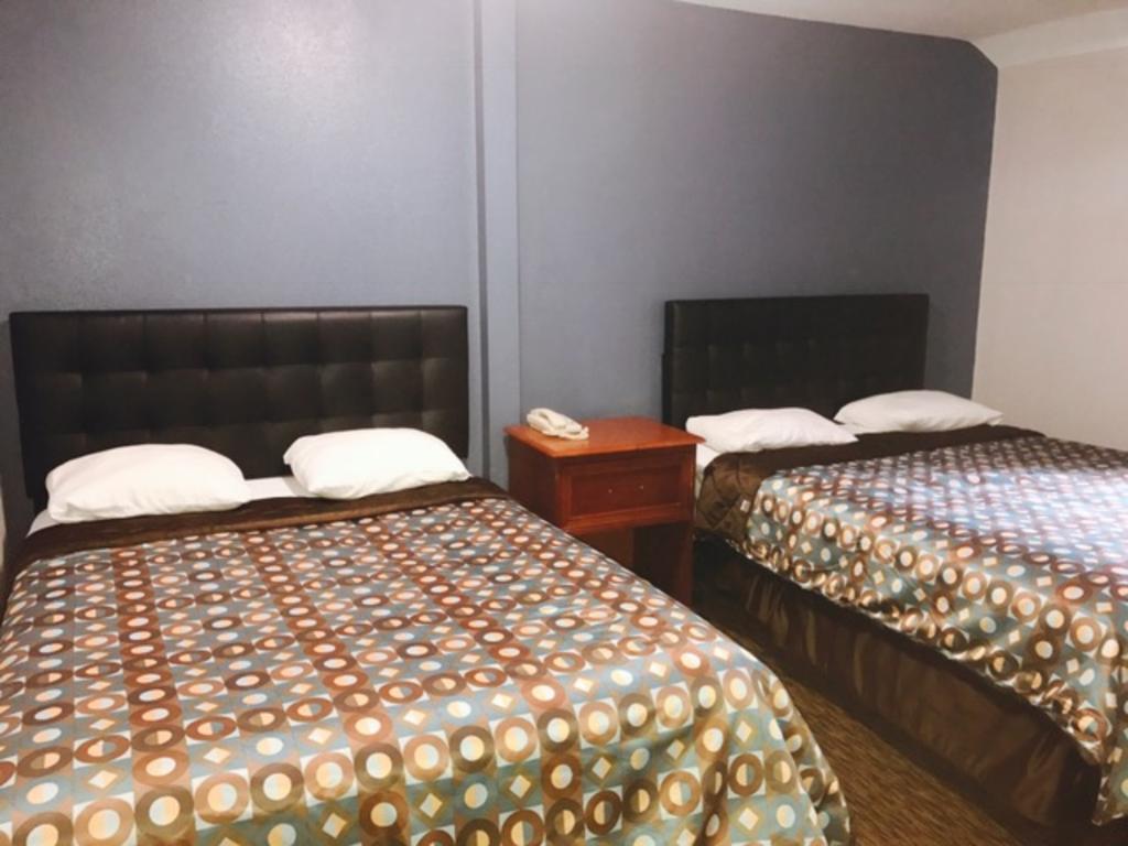 Kings Row Inn Мілуокі Екстер'єр фото