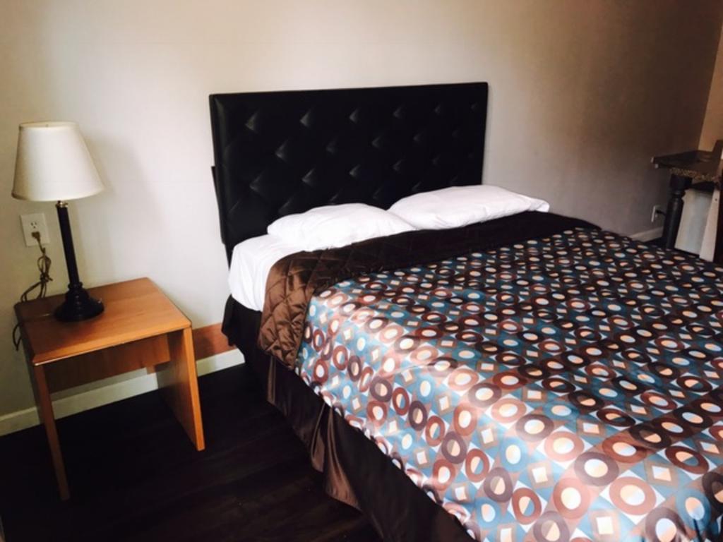 Kings Row Inn Мілуокі Екстер'єр фото