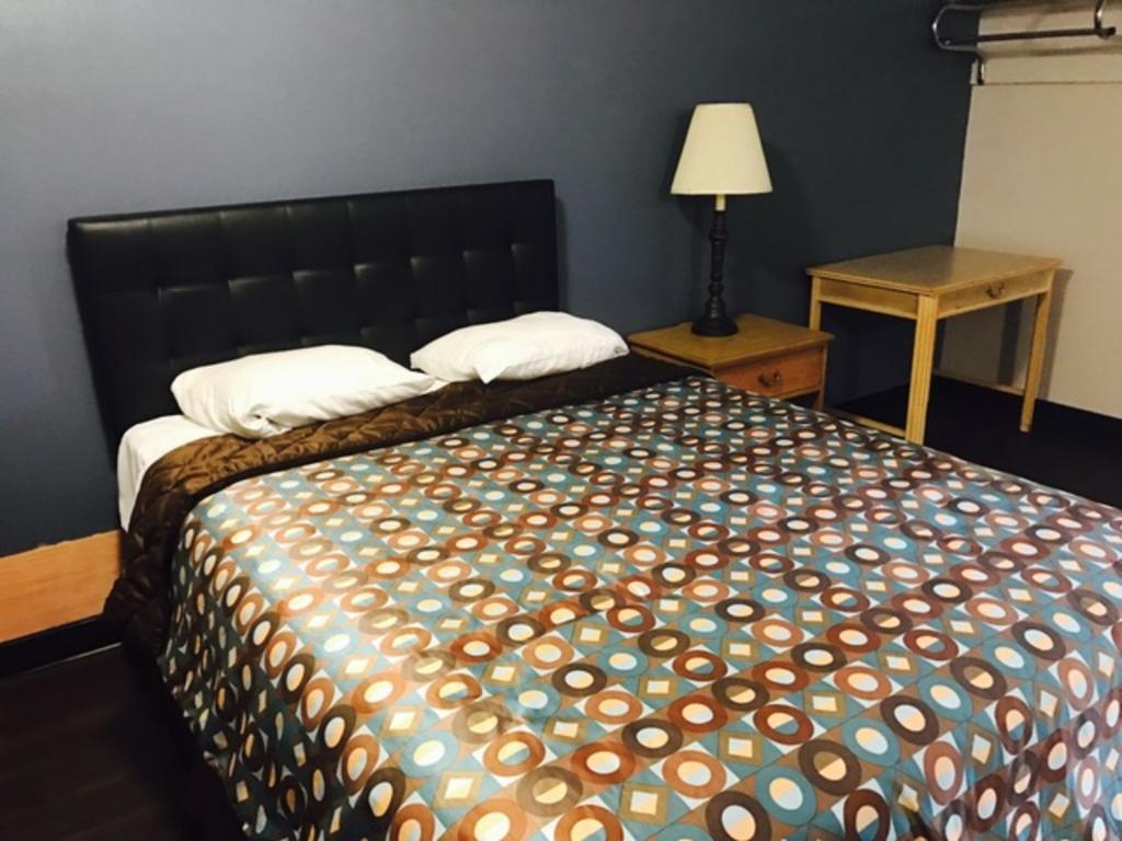 Kings Row Inn Мілуокі Екстер'єр фото